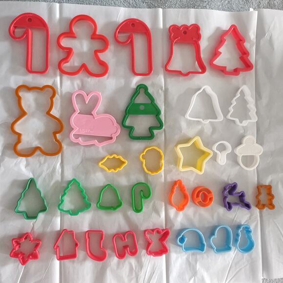 No Label Other - Cookie Cutters 30 Piece Bundle Baking Set Cooking Kitchen Home Utensils Holidays